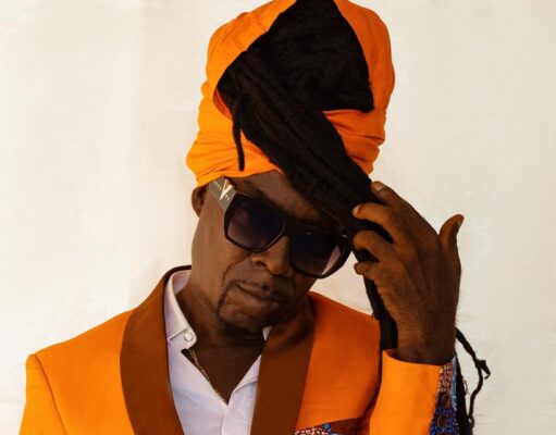 Ofori Amponsah, Adina, Epixode to mountstage with Maestro Kojo Antwi on Dec. 24